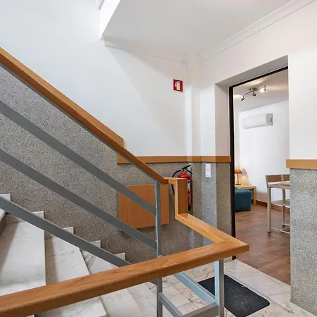 Apartment Dourado 1 *